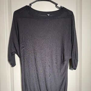 UNIQLO Sheer Lightweight Knit Top – Dark Charcoal Gray – Size M